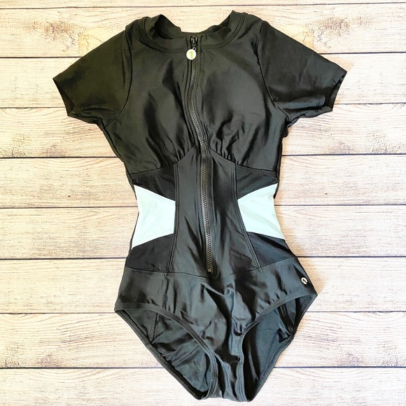 NWOT Stardust Color Block Mesh One Piece Swimsuit - Picture 3 of 5